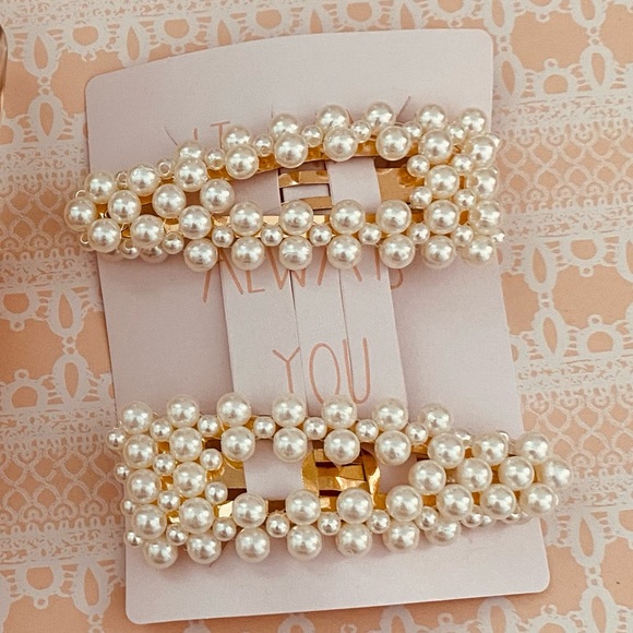 😍$10 SET TWO 🌹Gorgeous lovely Hair Clay Faux Perl 🥰 - Picture 2 of 10